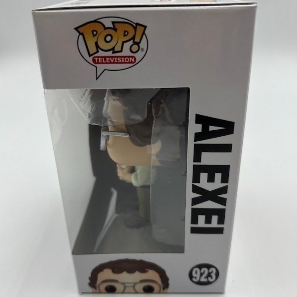 Funko Pop Stranger Things Alexei 923 Vinyl Figure Boxed - Picture 3 of 6
